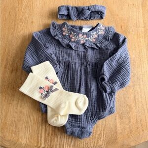 NWOT, Nicole Miller Blue Baby 3-Piece Romper Set, 6-9 Months